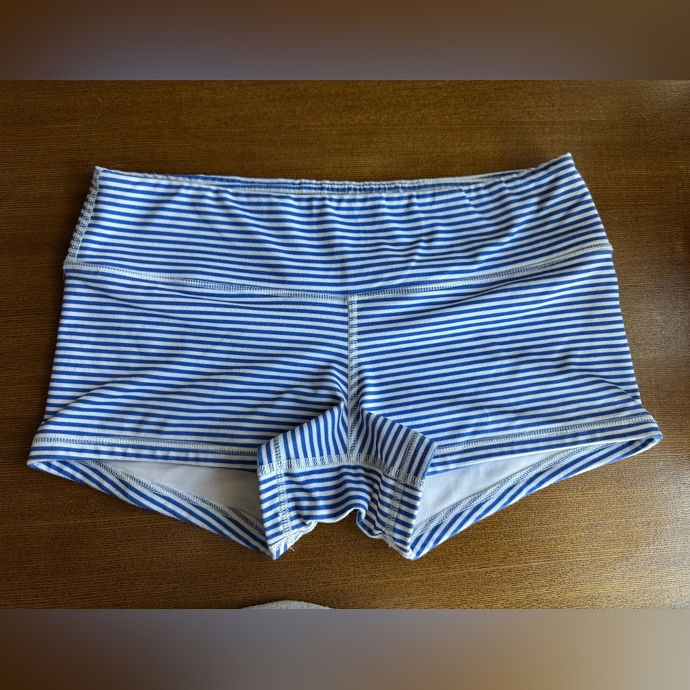FLEO 585 Blue and White Striped limited Edition.